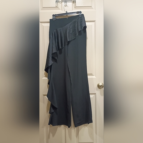 Cinq a Sept Women's Black Solid Side Ruffle Dress Trousers size 4 - Picture 7 of 12